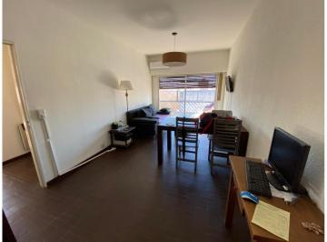 Departamento · 71m² · 4 Ambientes · 1 Cochera · Venta de Departamento Céntrico de 3 Dorm. y Cochera. m