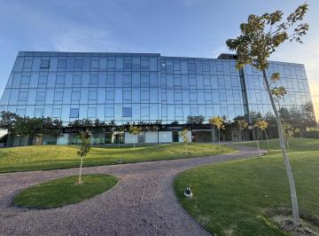Oficina comercial · 49m² · 1 Ambiente · 1 Cochera · Oficina en Venta, Meridiano - Pilar