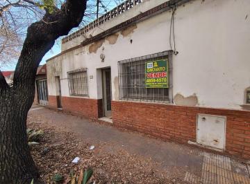 Casa de 3 ambientes, General San Martín · PH Al Frente 3 Ambientes con Patio y Terraza - Nuevo Valor