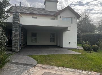 Foto · Casa en Venta 5 Dorm. en Suite - 3 en Planta Baja y 2 en Planta Alta - Villa Warcalde Barrio Ce