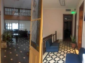 Oficina comercial , Rosario · Edificio Desarrollado en 2 Pisos | Refaccionado Recientemente.