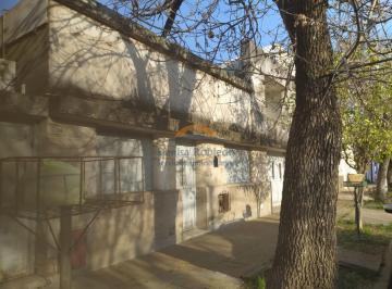 Casa · 151m² · 8 Ambientes · 1 Cochera · Casa a Refaccionar Calle Belgrano 1755/57 - Inmejorable Ubicacion