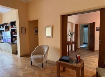 Departamento · 175m² · 5 Ambientes · Retasado! Semipiso Racionalista 175 m² en 5 Amb. Gran Potencial