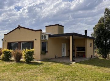 Casa · 100m² · 2 Ambientes · 2 Cocheras · 2 Casas con Piscina Barrio San Juan I