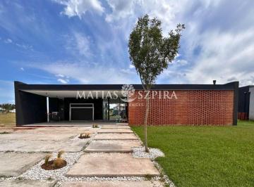 MSB-MS3-6480_2 · Venta de Casa 4 Ambientes en Prados del Oeste, Moreno