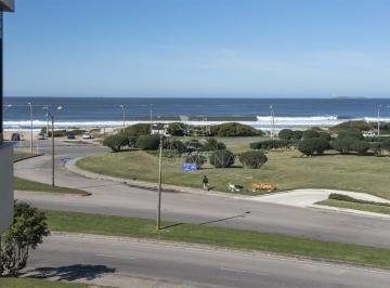 Foto1 · Apto en Edificio Panorama VI, Muy Cerca de La Playa Brava Al Final de La Av Chiverta.