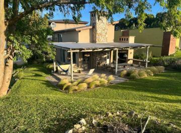 Casa · 200m² · 5 Ambientes · 4 Cocheras · Casa en Venta en Costa Esmeralda, Costa Atlántica, Buenos Aires