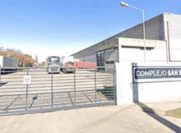 Depósito · 1600m² · Depósito en Alquiler en El Complejo San Eduardo