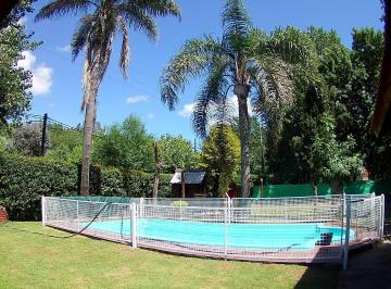 Quinta vacacional · 110m² · 5 Ambientes · 4 Cocheras · Venta Casa en Pb 4 Amb + Play Comodos Jardin Cochera Pileta