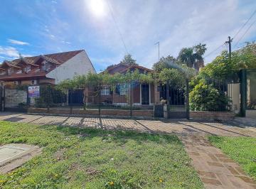 Casa de 5 ambientes, Almirante Brown · Chalet Desarrollado Sobre Lote de 14x20. Inmejorable Ubicacion Uriburu 871