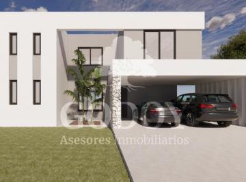 Casa · 235m² · 5 Ambientes · 4 Cocheras · Casa en Venta 5 Amb, en Barrio San Matías.