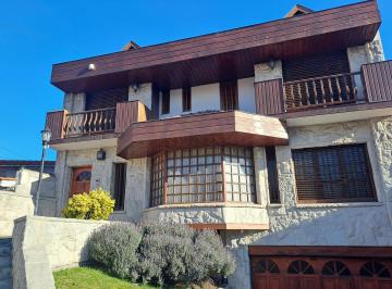 Casa de 7 ambientes, Mar del Plata · Casa - Stella Maris