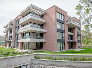 Departamento · 147m² · 4 Ambientes · 1 Cochera · Venta Departamento 4 Ambientes en Lomas de San Isidro