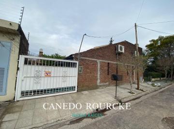 Casa · 250m² · 5 Ambientes · 2 Cocheras · Casa en Monte Grande