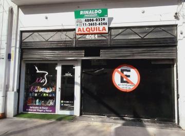 Local comercial , Floresta · Alquiler - Local + Galpón - Av Avellaneda - Floresta