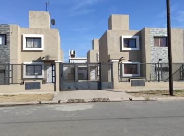 Departamento · 80m² · 4 Ambientes · 1 Cochera · Duplex de Dos Dorm. en Venta