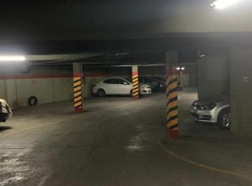 Garage , Almirante Brown · Cochera (Muy Buena Ubicación)