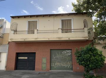 PH · 100m² · 3 Ambientes · 1 Cochera · PH en Venta 3 Amb. en 1º Piso C/ Terraza y Cochera - Lomas del Mirador