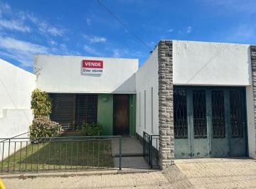 Casa · 94m² · 4 Ambientes · 1 Cochera · Casa en Ensenada