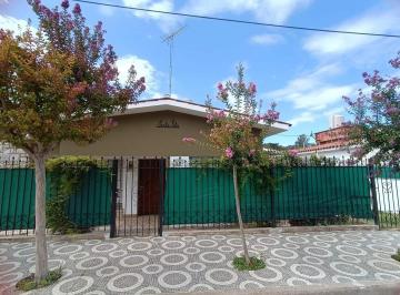 Casa en Venta de 6 ambientes Otros · Casa en Venta Apta Credito 2 Dorm. - Unquillo