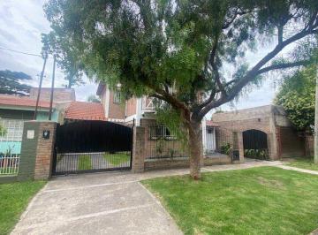 Casa de 4 ambientes, Esteban Echeverría · Hermosa Casa de 4 Ambientes