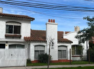 Casa de 7 ambientes, San Isidro · Avellaneda Al 2500, 4 Dorm, Play, Jardin con Pileta