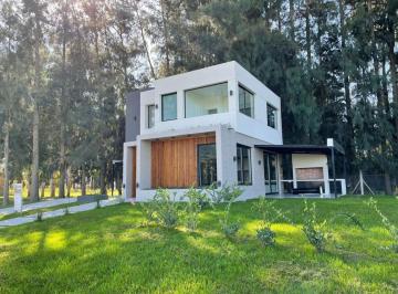 Casa de 4 ambientes, Ezeiza · Hermosa Casa en Venta a Estrenar 4 Ambientes en Lares de Canning