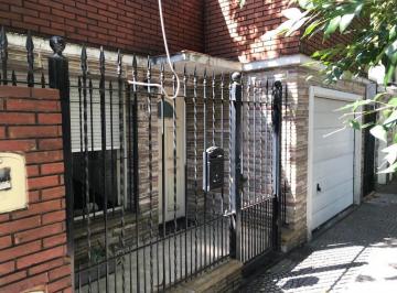 PH · 86m² · 4 Ambientes · 1 Cochera · PH - Banfield Oeste