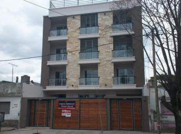 Departamento · 45m² · 2 Ambientes · 1 Cochera · Departamento - Lomas de Zamora Oeste