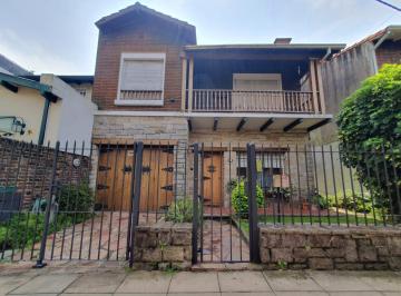 Casa de 4 ambientes, San Isidro · Chalet 2 Dor + Dep o Dto 1 Amb, Gr L/c, Coc/com, Gge, Gr Jardin, Buen Est