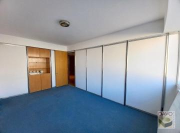 Oficina comercial · 170m² · 6 Ambientes · Gran Oficina Al Frente 170 m² Varios Despachos Luminosa.