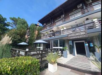 Departamento · 73m² · 3 Ambientes · 1 Cochera · Dúplex en Venta Las Gaviotas