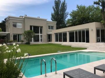 Casa de 5 ambientes, Berazategui · Casa | Venta | Abril Club de Campo