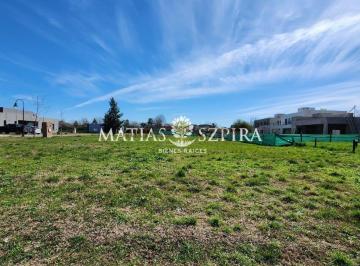 Terreno · 600m² · Venta de Lote en Solar de Alvarez