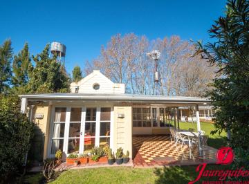 Casa de 5 ambientes, San Isidro · Casa en Alquiler Temporal - San Isidro Chico