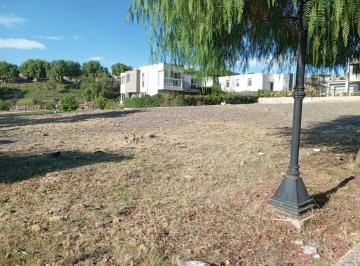 Terreno , Ciudad de Mendoza · Cl/inmobiliaria Vende Lote de 600 m² con Derecho a Piscina.