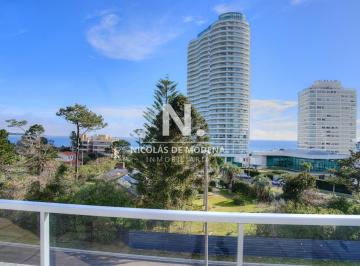 Foto1 · Apartamento en Venta de 2 Dorm. en Playa Mansa, Punta del Este