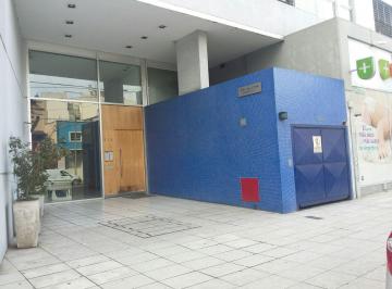 Departamento de 3 ambientes, Caballito · 3 Ambientes con Balcon Luminoso Cocina Laundry y Dos Baños Hidalgo 915
