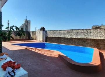 Departamento de 7 ambientes, Córdoba · Chacabuco Al 100 3 Dorm. 175 m² Edificio con Pileta