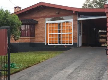 Casa de 5 ambientes, El Dorado · Casa en Venta