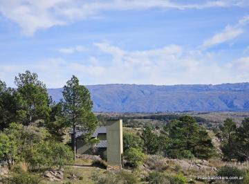 Casa de 3 ambientes, Villa Yacanto · Casa en Venta en Villa Yacanto - Lote 1.8has - Excelente Vista a Las Sierras