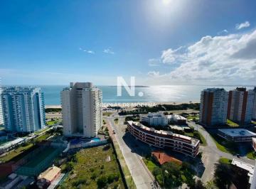 Foto1 · Apartamento en Venta de 2 Dorm. en Playa Mansa, Punta del Este