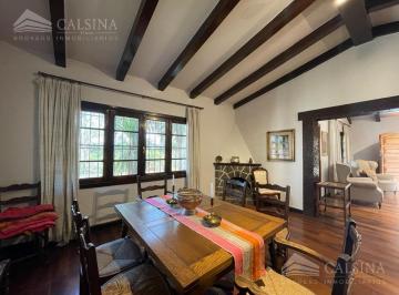 Casa · 350m² · 6 Dormitorios · Casa en Alquiler Villa Allende Golf - Cordoba