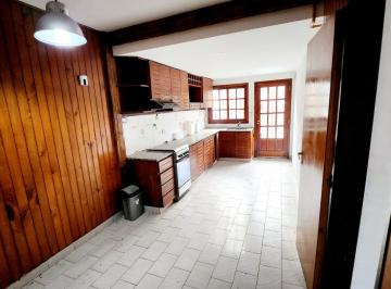 Casa · 178m² · 7 Ambientes · 2 Cocheras · Casa en Olivos - Maipu/uzal
