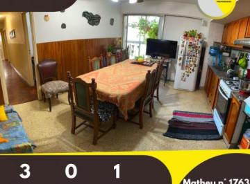 Departamento · 60m² · 4 Ambientes · Departamento Cuatro Amb, en Venta, Excelente (Parque Patricios)