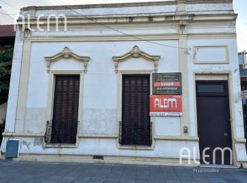 Casa · 640m² · 4 Ambientes · Casa en Lomas Oeste