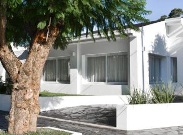 Casa de 3 ambientes, Chascomús · Venta de Casa a Estrena en Calle Alsina Esq. Córdoba en Chascomus