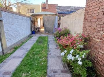 Casa · 1m² · 4 Ambientes · 1 Cochera · Casa en Venta 4 Ambientes con Cochera en Tigre Centro