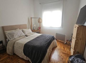 Departamento de 2 ambientes, Flores · 2 Amb 43 m² Totalmente a Nuevo, a 120 m del Subte "A", Plaza Flores.