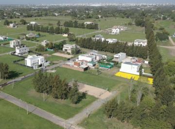 Terreno · 325m² · Lote en Venta | 10 X 33 m | Barrio Don Carlos I - 138 Bis y 507 Bis J. Hernández